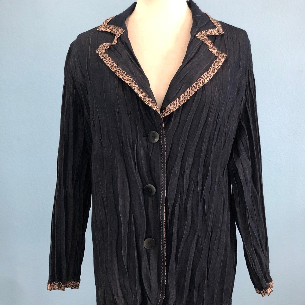 Crinkle Style Button Down - Leopard Trim - Large Buttons - Size 2 - Chico's